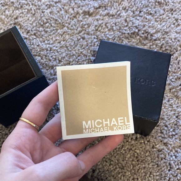 Michael Kors Watch - Picture 5 of 6